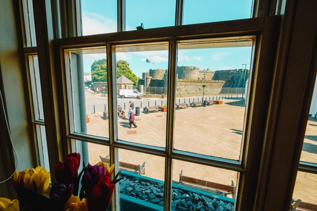 Castle View Villa Beaumaris Exterior photo